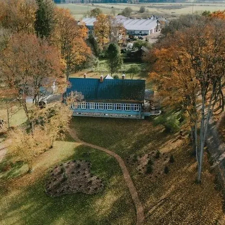 2 In Manor Apartament